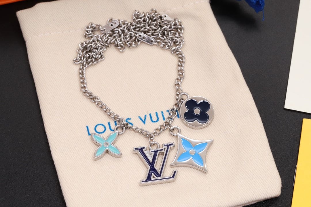 18K Louis Vuitton Instinct Enamelled Necklace