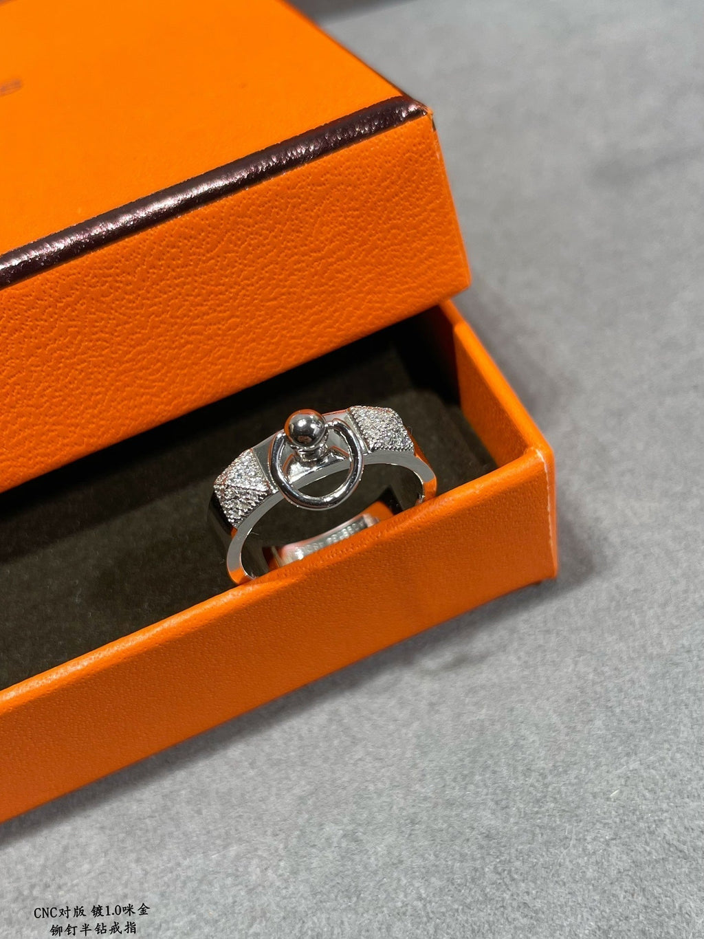 18K Collier De Chien Lock Diamonds Hermes Ring
