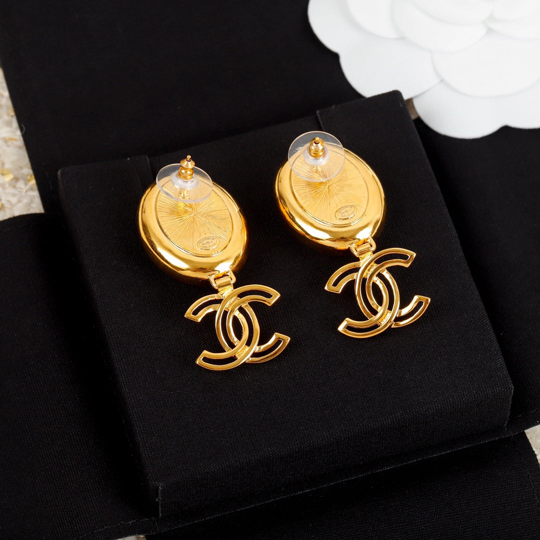 18K  Chanel Big Pearl Pendant Earrings