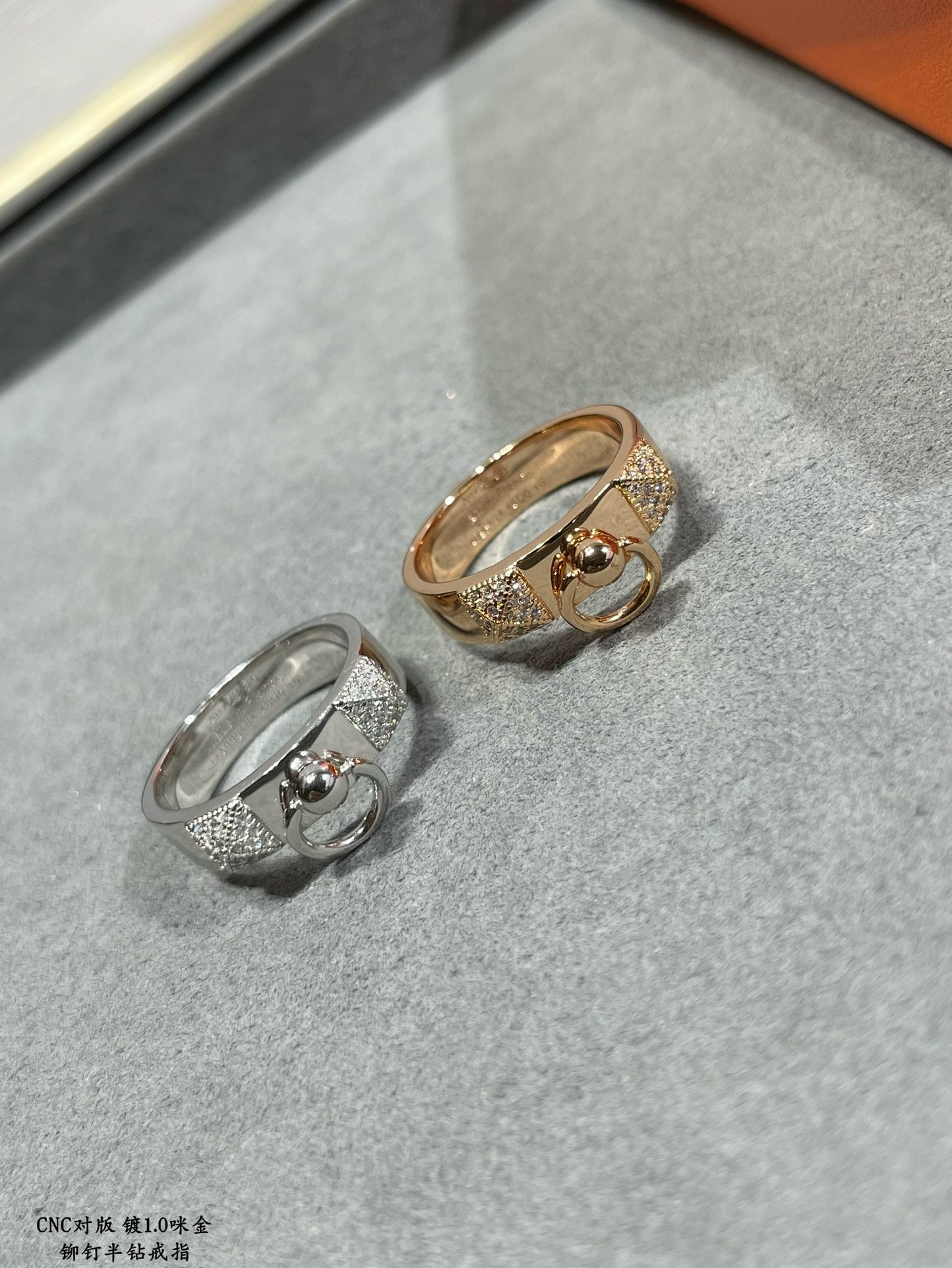 18K Collier De Chien Lock Diamonds Hermes Ring
