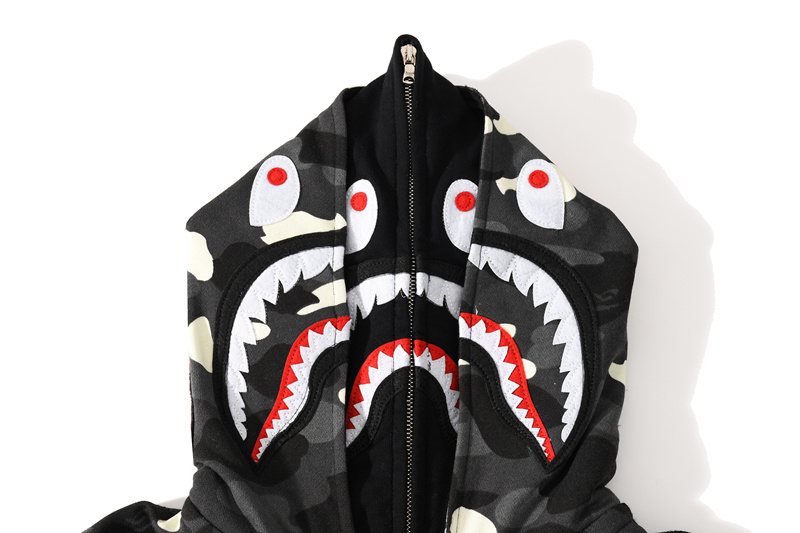 BAPE Shark Camo Full-Zip Hoodie — detail